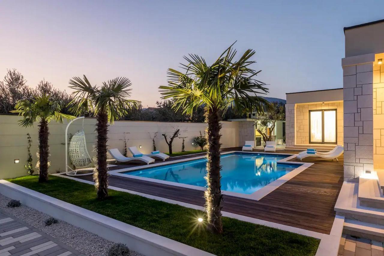 Maglica Exclusive Residence Kastela Exterior photo