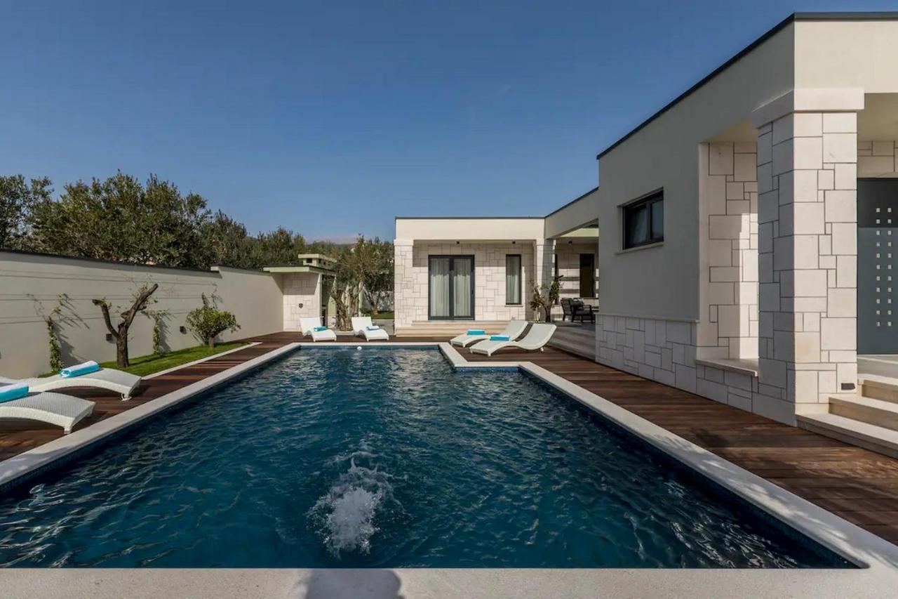 Maglica Exclusive Residence Kastela Exterior photo